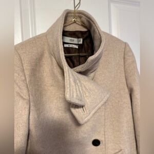 Mango Wool-Blend Pea Coat – Women’s Size Medium – Oversized Neck Style